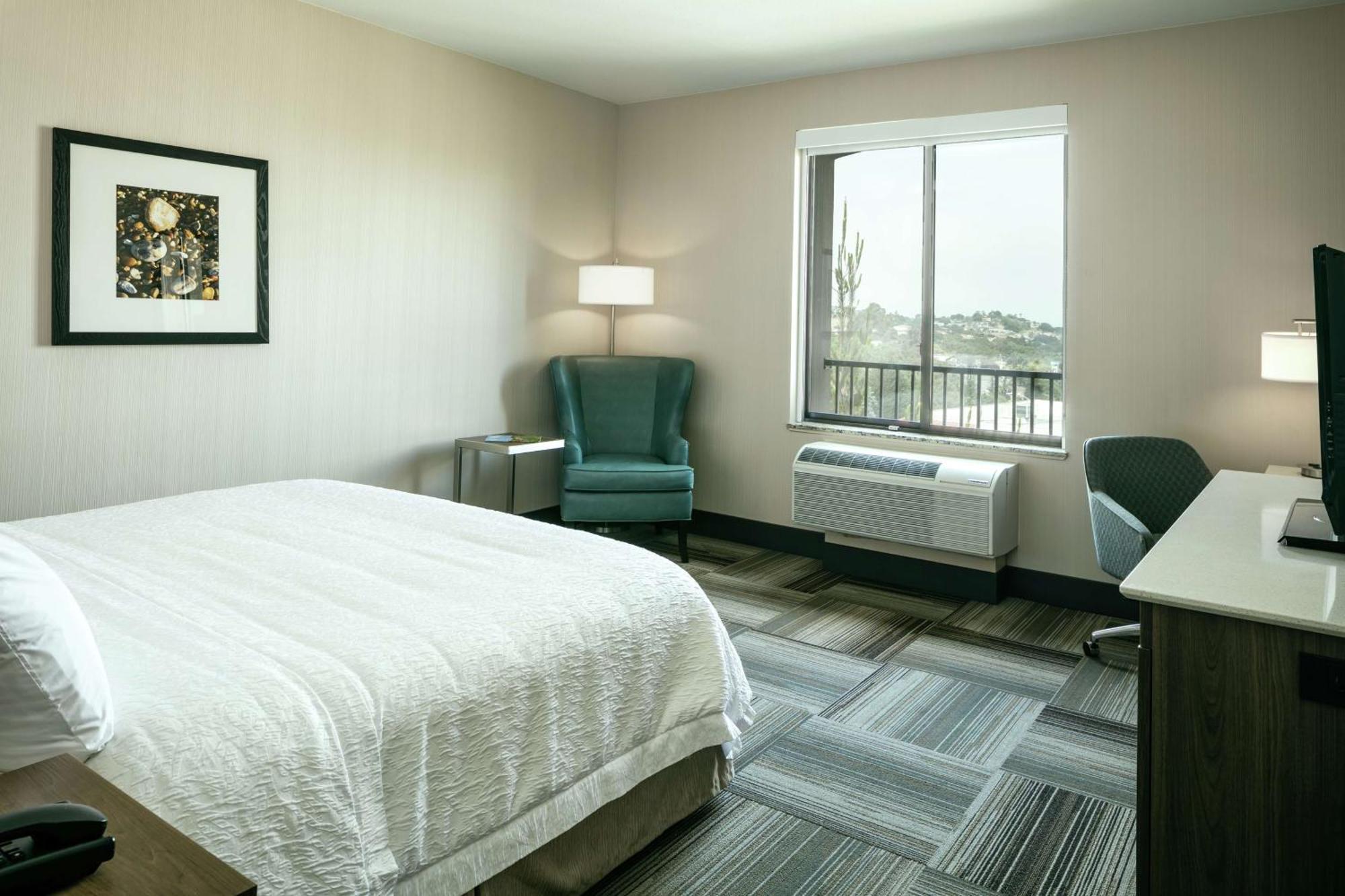 King Guest Room,1276717582:JPEG